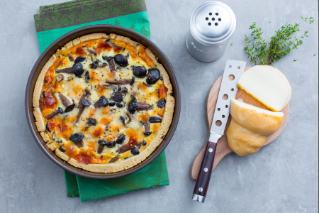Tarta salada con setas de chopo