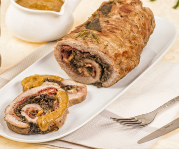 Rollo de cerveza con speck y champiñones