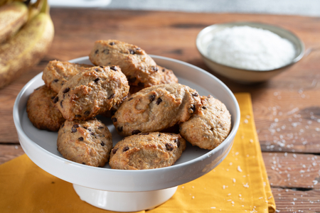 Galletas con plátanos maduros