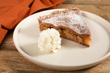 Tarta vegana de peras