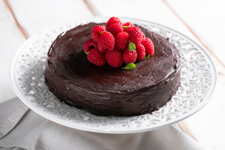 Sacher de frambuesas sin gluten