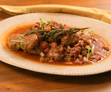 Albóndigas en salsa de tomate