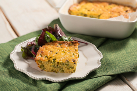 Tortilla al horno con espárragos y ricotta