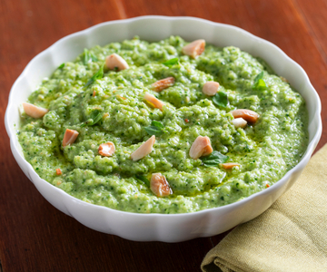 Pesto de calabacín y almendras