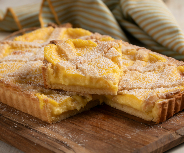 Tarta de crema de limón con base crujiente