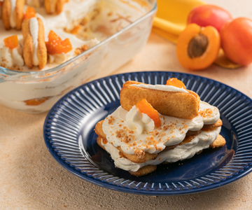Tiramisú de albaricoques con Pavesini sin huevos