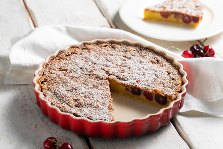 Clafoutis de cerezas sin lactosa y sin gluten