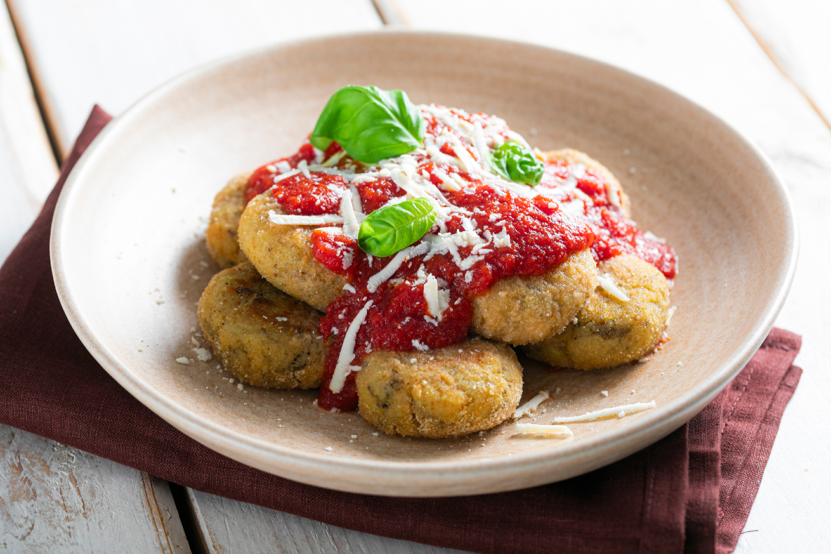 Albóndigas de berenjena a la Norma