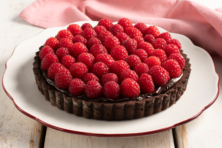 Tarta de chocolate y frambuesas
