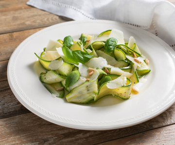 Carpaccio de calabacín al estilo de Liguria