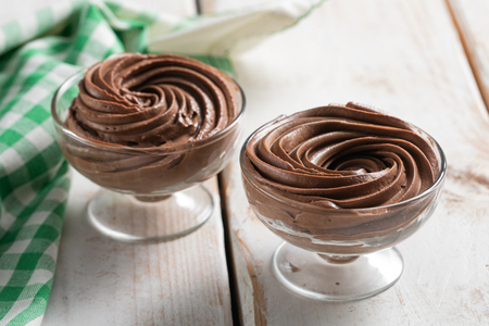 Mousse de chocolate negro rápida