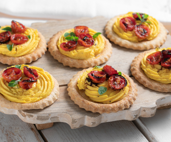 Tartaletas saladas de tomate