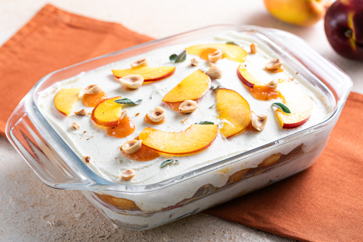 Tiramisú de melocotón sin huevo