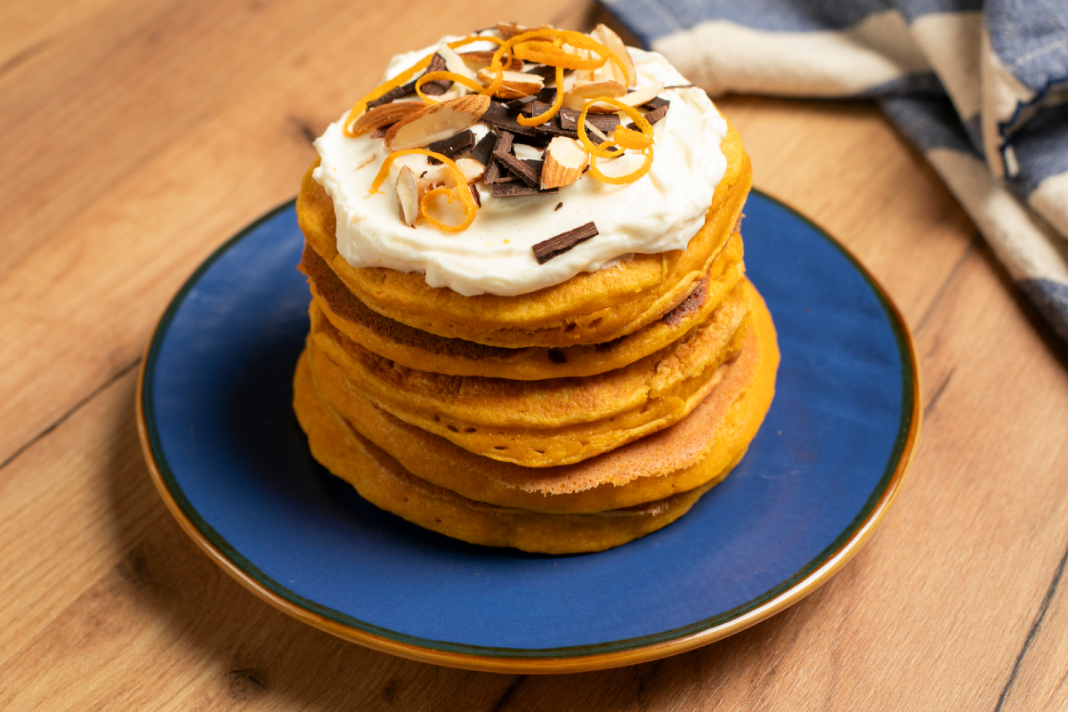 Tortitas de zanahoria con crema de queso para untar