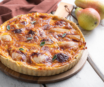 Quiche de pera, salvia y fontina