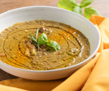 Sopa de lentejas con cúrcuma y jengibre