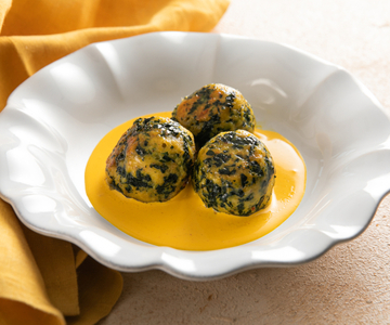 Canederli de kale y azafrán
