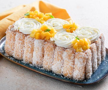 Tarta fría exótica de chocolate blanco con Pavesini