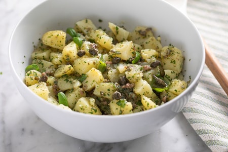 Ensalada de patatas al verde