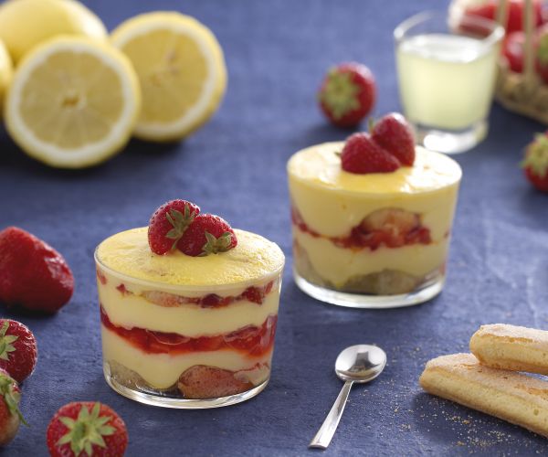 Tiramisú de fresas con crema de limoncello