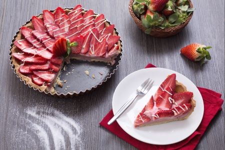 Tarta con crema de fresa