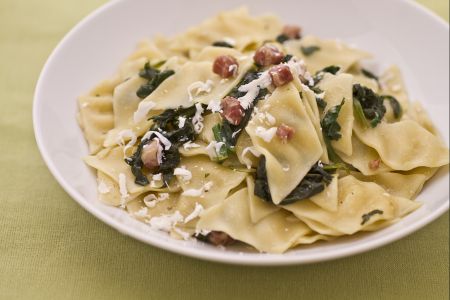 Maltagliati con espinacas y ricotta salada