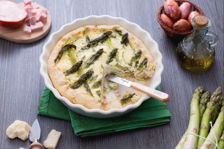 Quiche de espárragos y mortadela