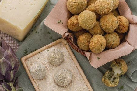 Albóndigas de alcachofa con corazón fundente