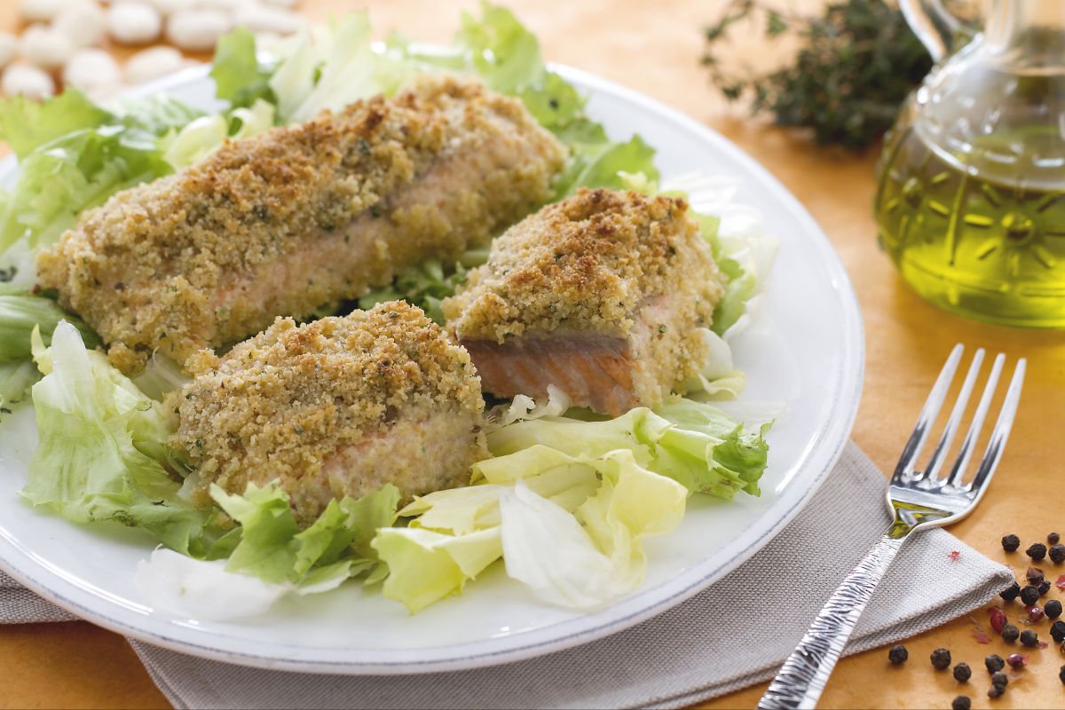 Salmón marinado al horno