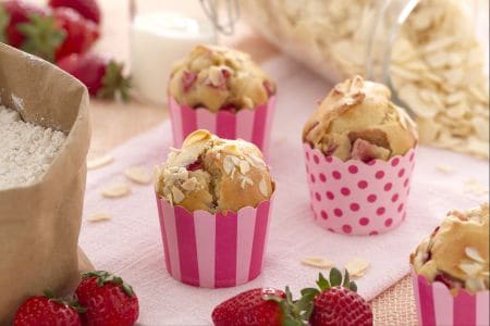 Muffin de espelta con fresas y almendras