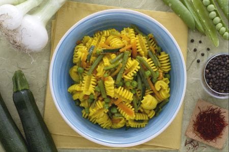 Radiatori con verduras y azafrán
