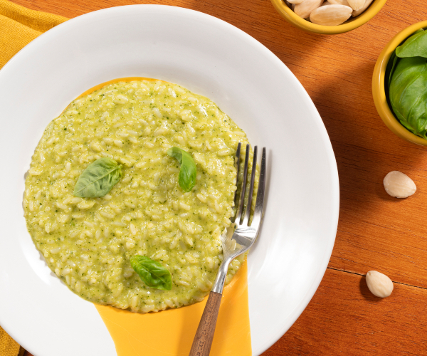 Risotto con pesto de calabacín y queso de cabra
