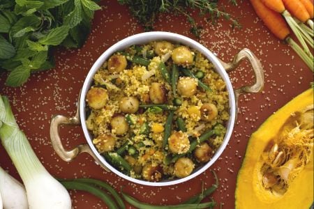 Cuscús con verduras y albóndigas de pescado