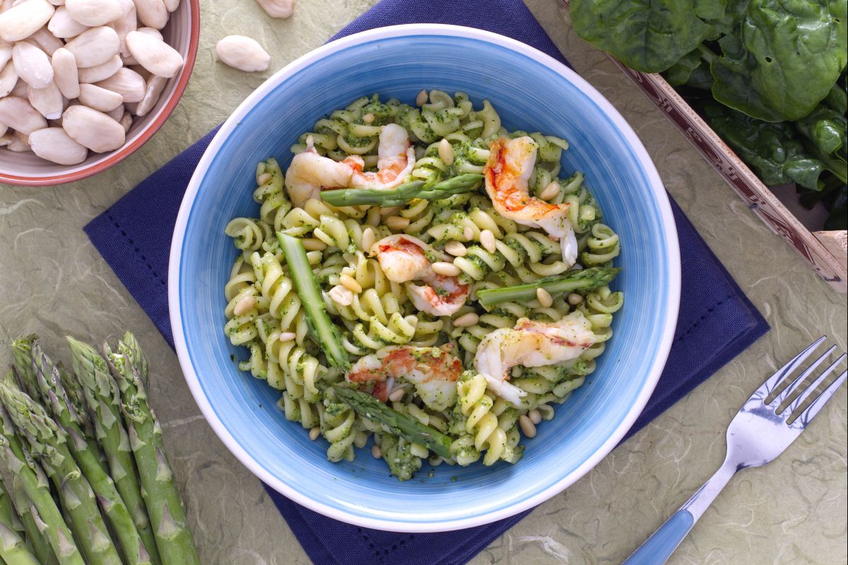 Pasta al verde con gambas