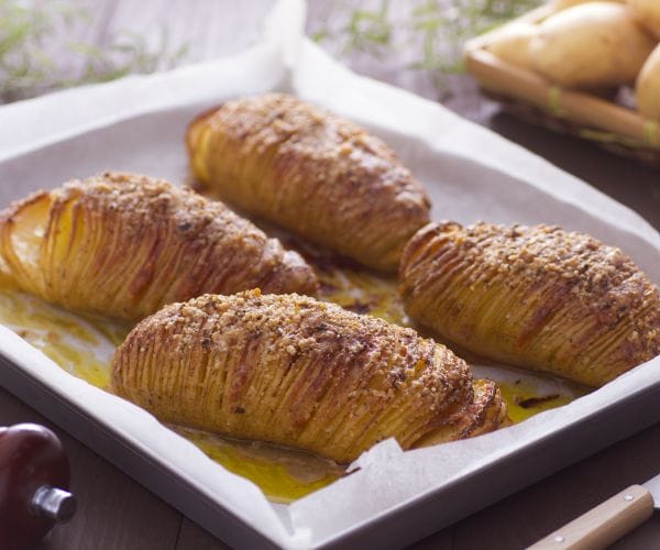 Patatas hasselback