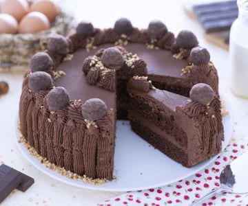 Tarta suave de cacao con ganache de chocolate