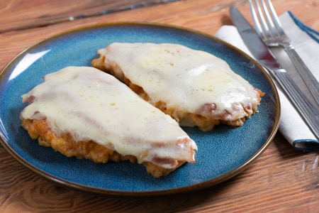 Chuleta a la boloñesa