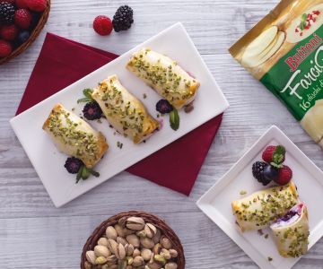 Mini strudel de frutos del bosque y ricotta