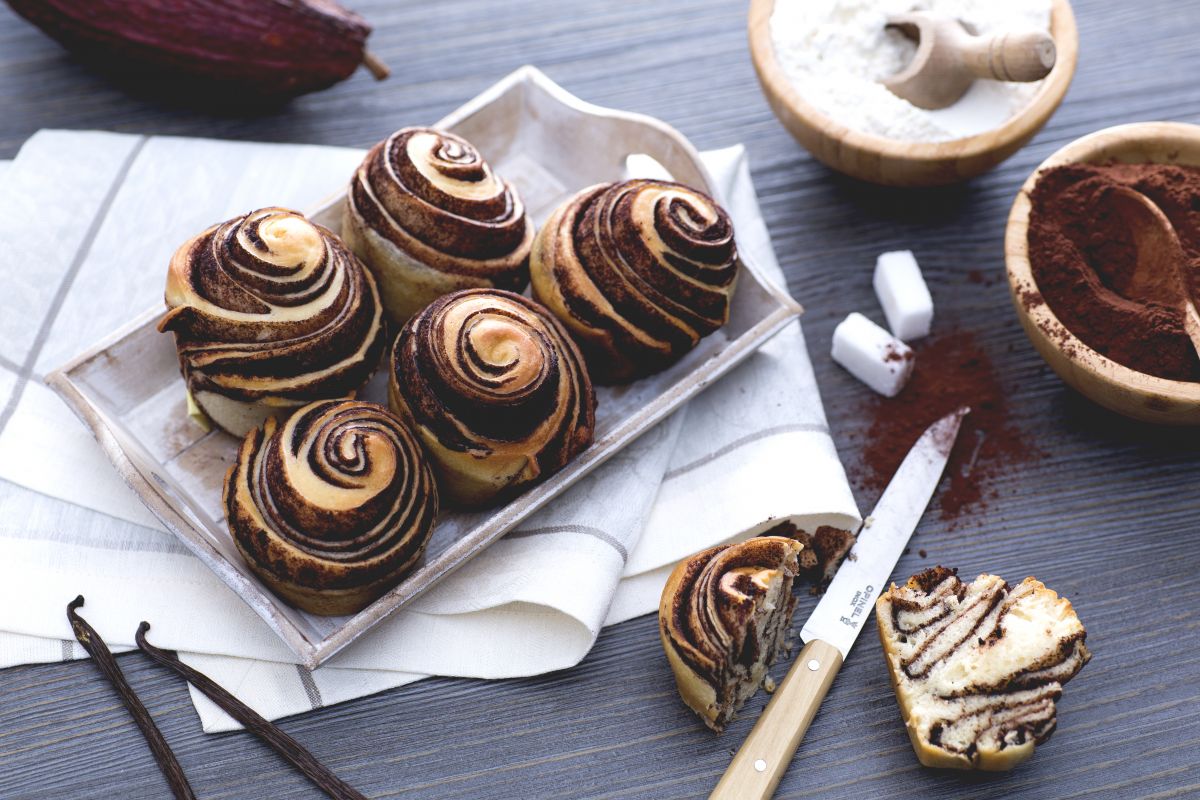 Brioches veteadas con cacao
