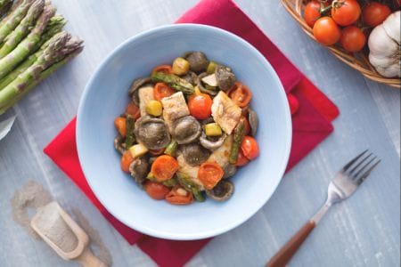 Orecchiette de grano quemado con coregono y espárragos