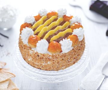 Tarta Saint Honoré con bizcocho