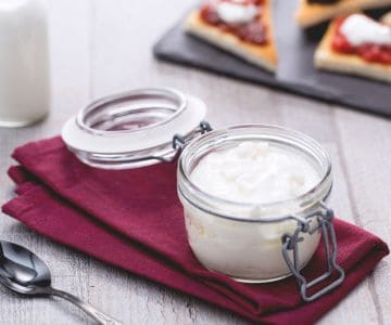 Cómo hacer la crema agria