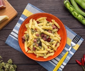 Garganelli habas y speck