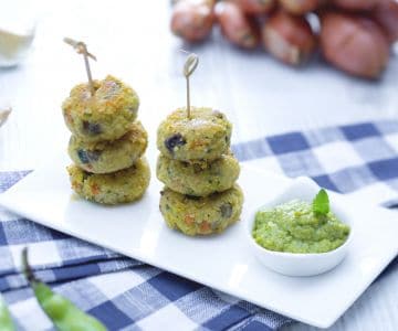 Albóndigas de mijo con verduras y crema de habas