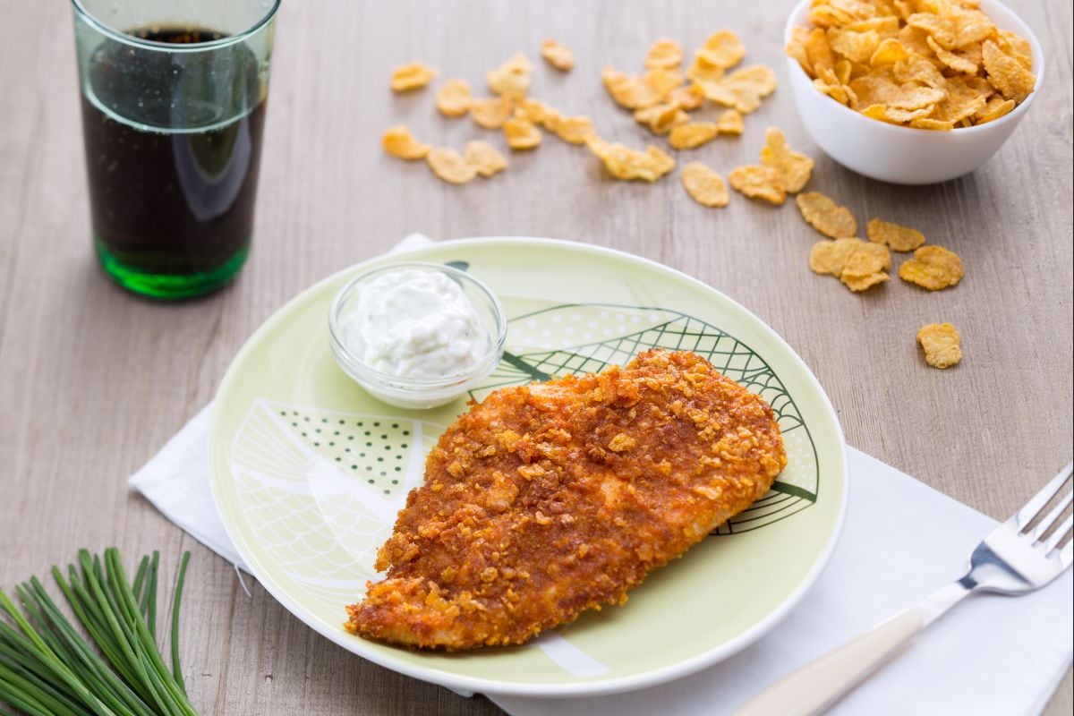 Pechuga de pollo con copos de maíz