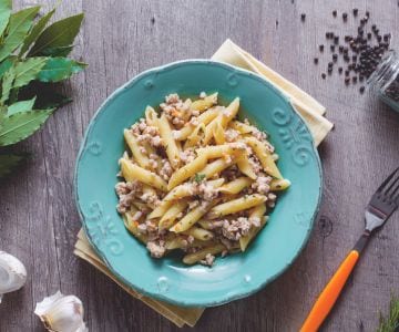 Penne con ragú blanco de conejo