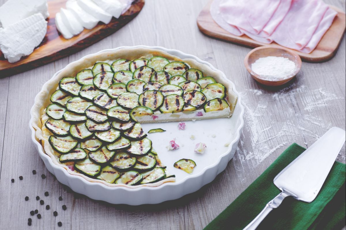 Tarta salada con requesón y calabacines