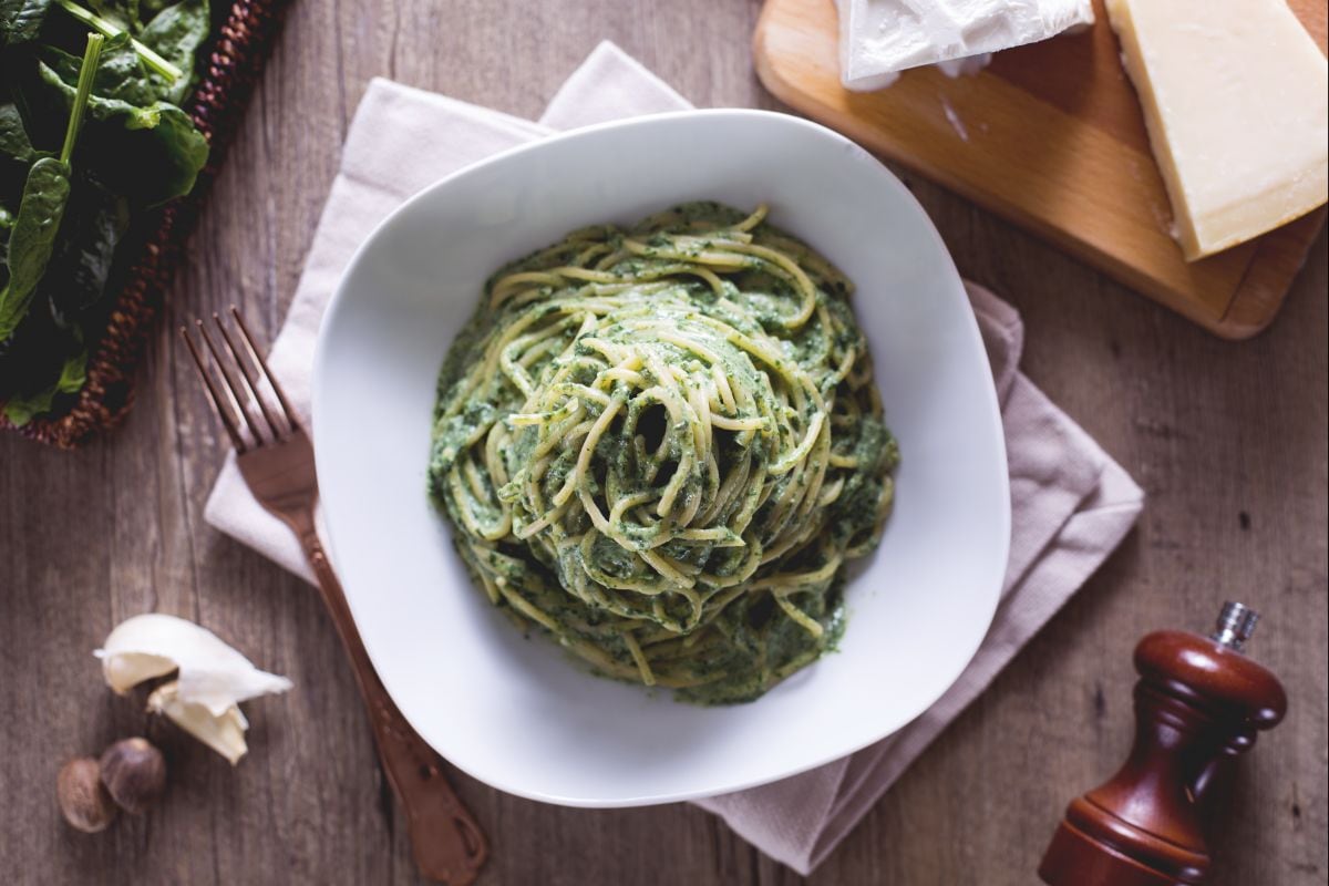 Espaguetis con ricotta y espinacas