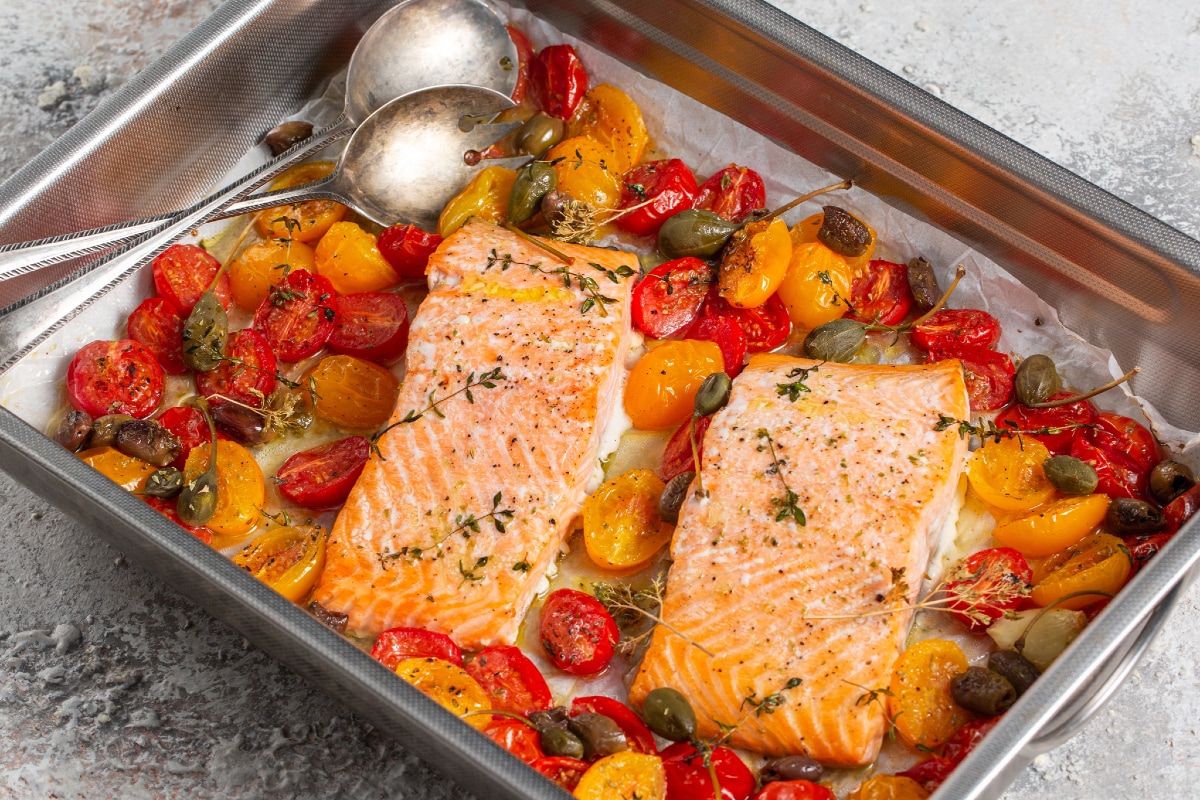 Filetes de salmón a la mediterránea