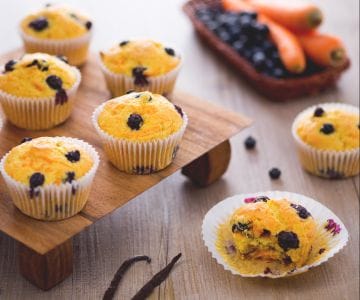 Muffins de zanahoria y arándanos